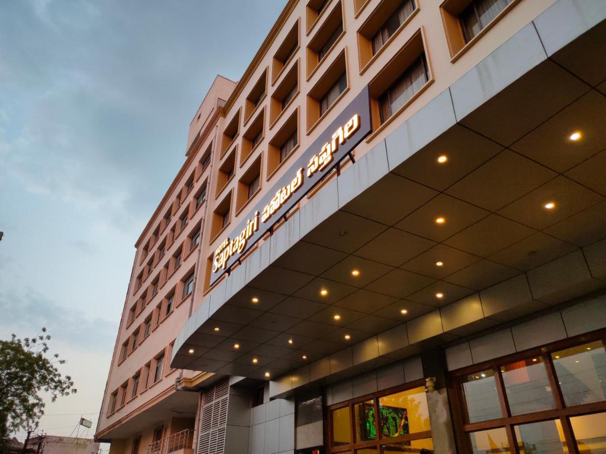 היידראבד Hotel Saptagiri מראה חיצוני תמונה