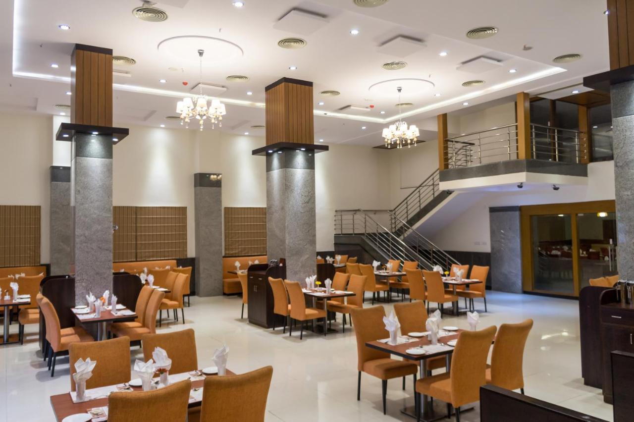 היידראבד Hotel Saptagiri מראה חיצוני תמונה