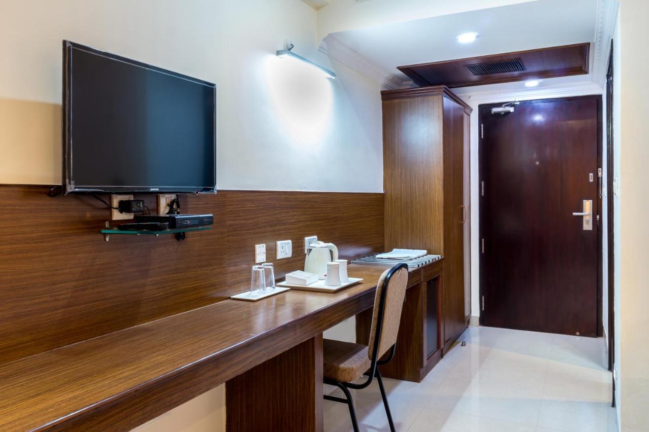 היידראבד Hotel Saptagiri מראה חיצוני תמונה