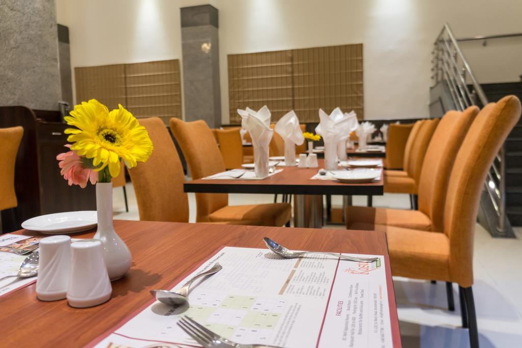 היידראבד Hotel Saptagiri מראה חיצוני תמונה