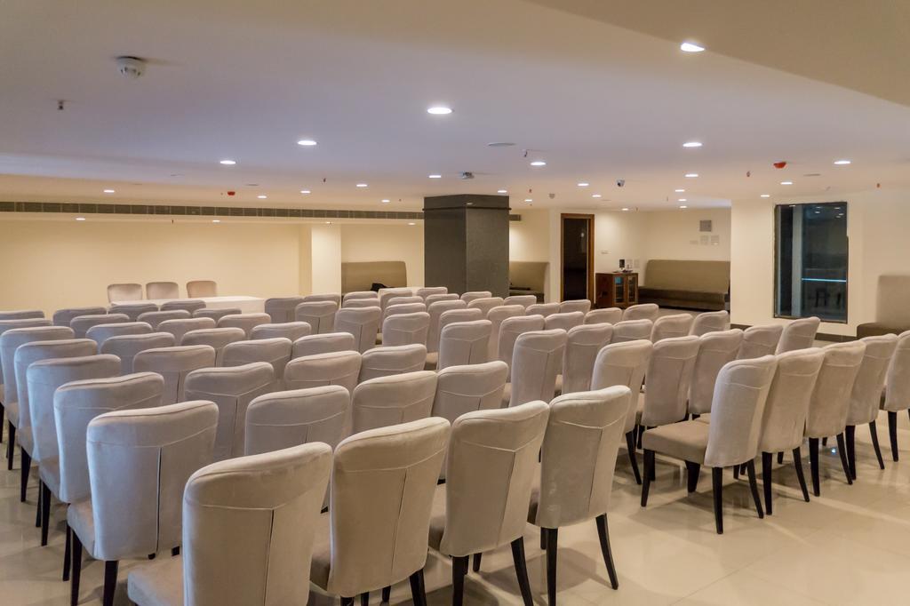 היידראבד Hotel Saptagiri מראה חיצוני תמונה