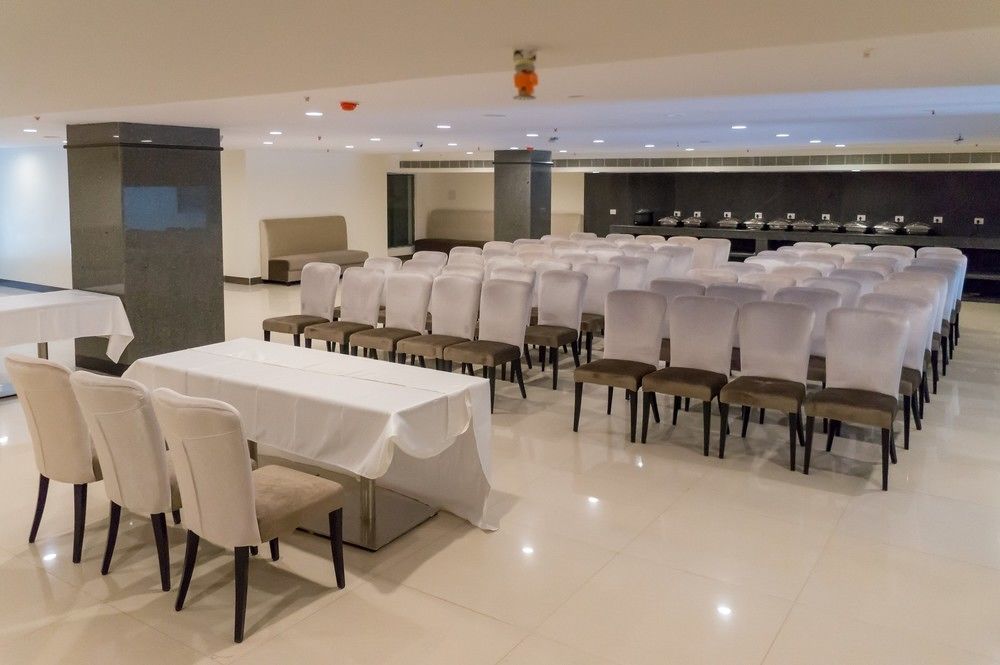 היידראבד Hotel Saptagiri מראה חיצוני תמונה