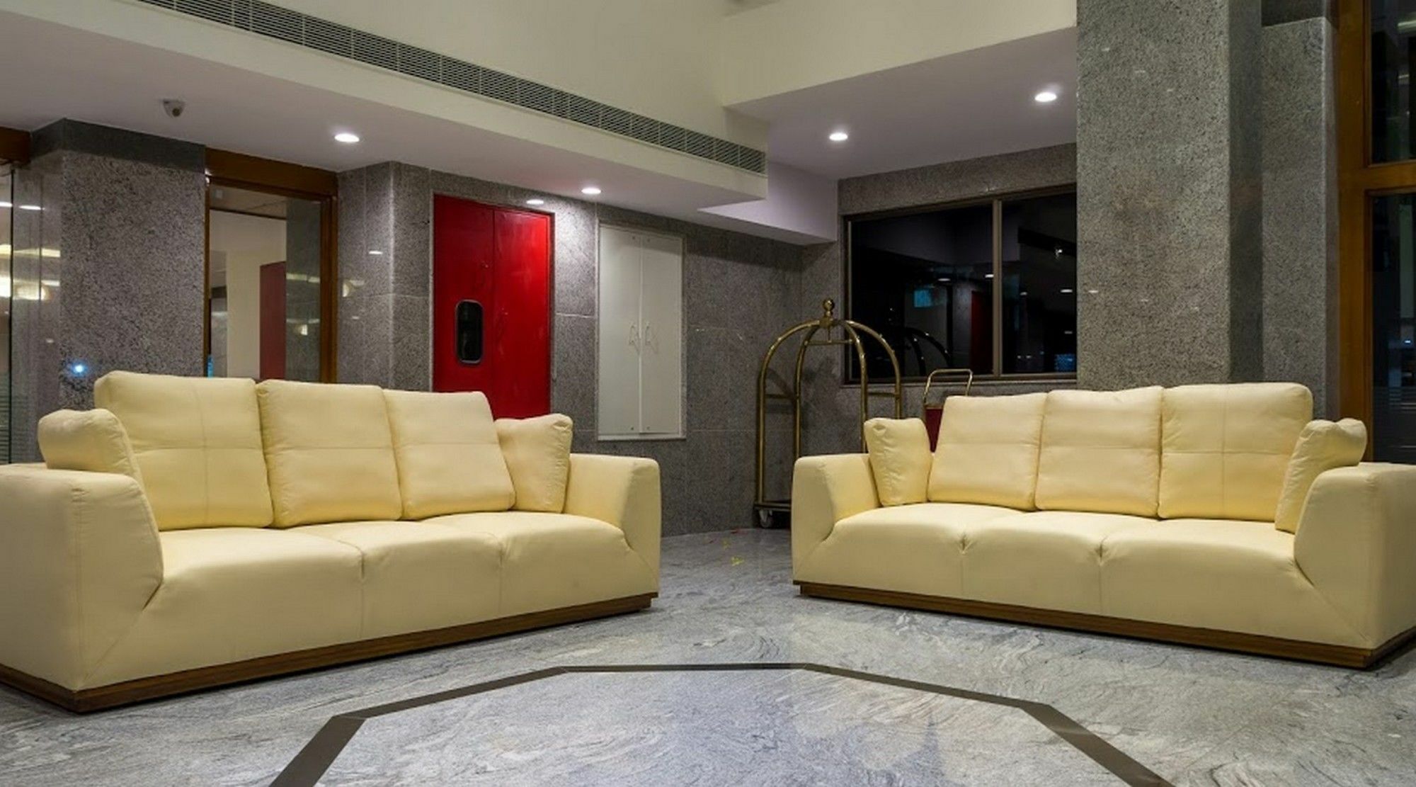 היידראבד Hotel Saptagiri מראה חיצוני תמונה